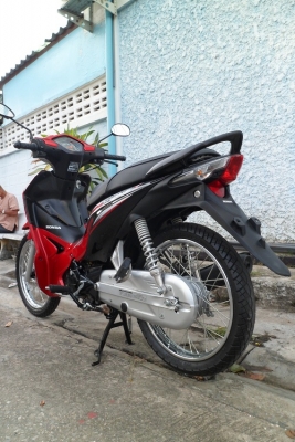 Wave 110i โฉมใหม่  2014 สตาร์ดมือ โอนฟรีหรือส่งฟรี