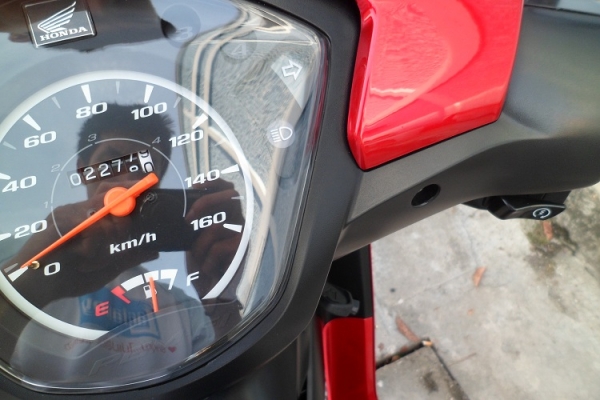 Wave 110i โฉมใหม่  2014 สตาร์ดมือ โอนฟรีหรือส่งฟรี