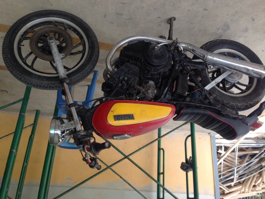 ขาย YAMAHA SX250cc. รุ่นคุณปู่สภาพตามรูปเครื่องดีเหมาะสำหรับนักปั้นราคา30,000บาทครับมาดูรถได้ที่ สุพรรณบุรี สนใจติดต่อ 092-6429114 คีม LINE ID: kem88cafe