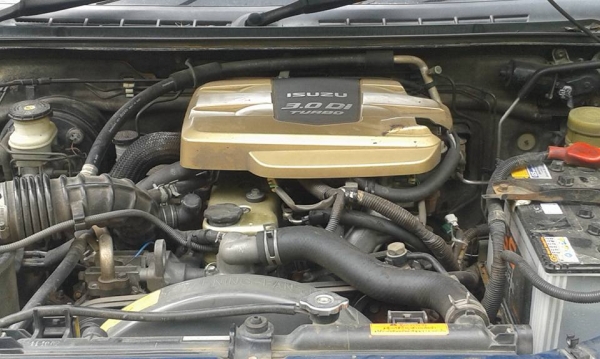 ขาย ISUZU D-MAX 300 cc ปี 2003 ขาย ISUZU D-MAX 300 cc ปี 2003