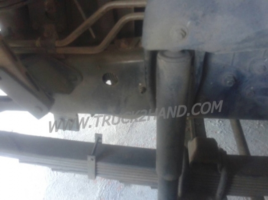 รถบรรทุก 6 ล้อ HINO สมอทอง