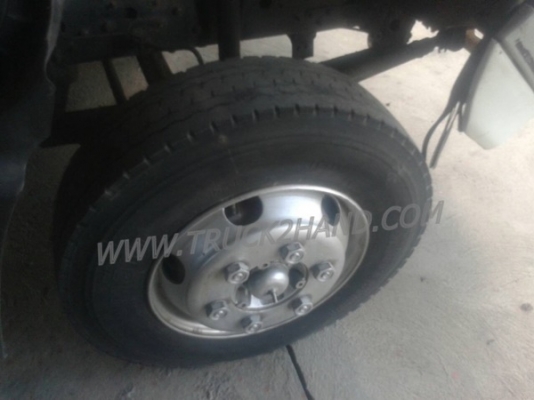 รถบรรทุก 6 ล้อ HINO สมอทอง