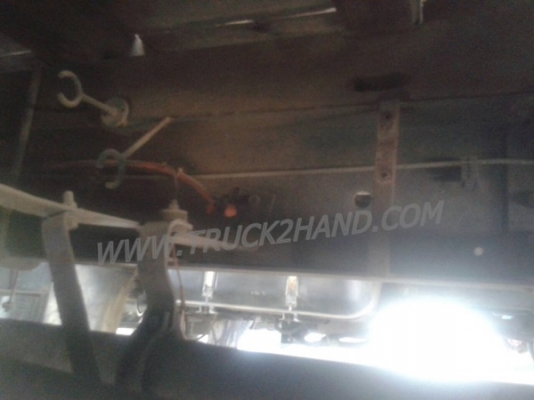 รถบรรทุก 6 ล้อ HINO สมอทอง