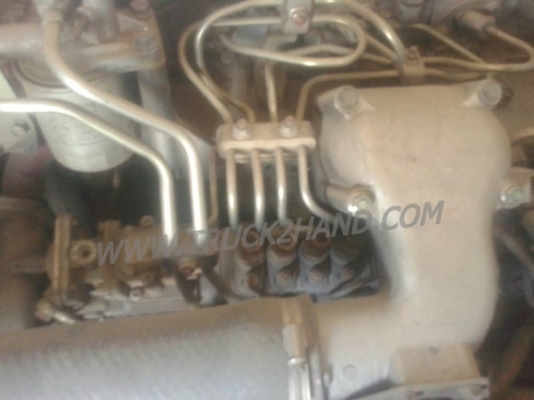 รถบรรทุก 6 ล้อ HINO สมอทอง