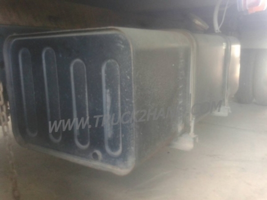 รถบรรทุก 6 ล้อ HINO สมอทอง