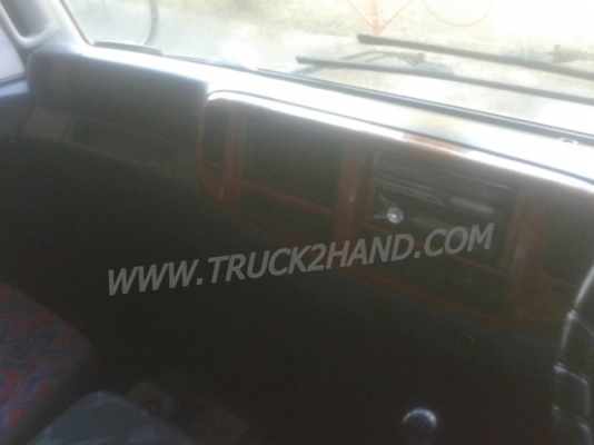 รถบรรทุก 6 ล้อ HINO สมอทอง