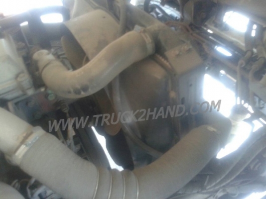 รถบรรทุก 6 ล้อ HINO สมอทอง