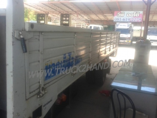 รถบรรทุก 6 ล้อ HINO สมอทอง