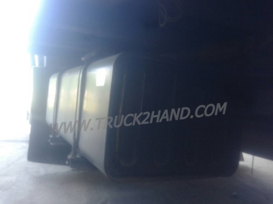 รถบรรทุก 6 ล้อ HINO สมอทอง