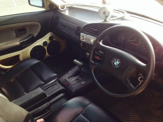 BMW E36  ปี93  เกียร์ออโต้  แก๊สหัวฉีดถังโดนัท  กล็อฟ์ 0804465223
