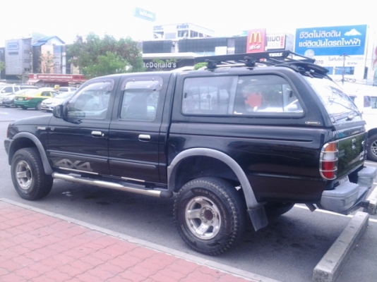 2002 ford 2.5 ranger 4wdโฟร์วีล 4 ประตู สีดำ top 180000