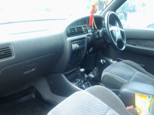 2002 ford 2.5 ranger 4wdโฟร์วีล 4 ประตู สีดำ top 180000