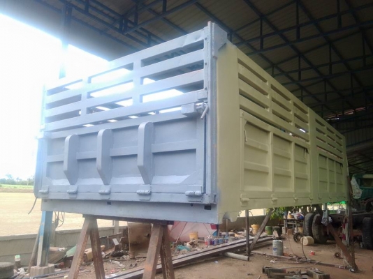 กระบะสิบล้อดั้ม  ยาว 6 เมตร กว้าง 245 พร้อมกระบอก  ปั๊ม ไม่มีคัชชีเทียม พื้นไม่ได้ปู คัชชีดั้มสวย