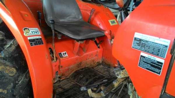 KUBOTA L4708 พร้อมดันหน้า ราคา 355,000 อ.แกลง จ.ระยอง สอบถาม 0818618678 id line=carbonthai KUBOTA L4708 พร้อมดันหน้า ราคา 355,000 อ.แกลง จ.ระยอง สอบถาม 0818618678 id line=carbonthai