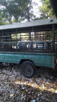 4 ล้อกลางนิสสันคาร์บอน 4 ล้อกลางนิสสันคาร์บอน