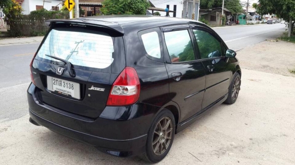ขาย Honda jazz ปี 47สีดำสวยมาก เกียร์ออโต้ ราคา 235,000 บาท ++++++++ ขาย Honda jazz ปี 47สีดำสวยมาก เกียร์ออโต้ ราคา 235,000 บาท ++++++++