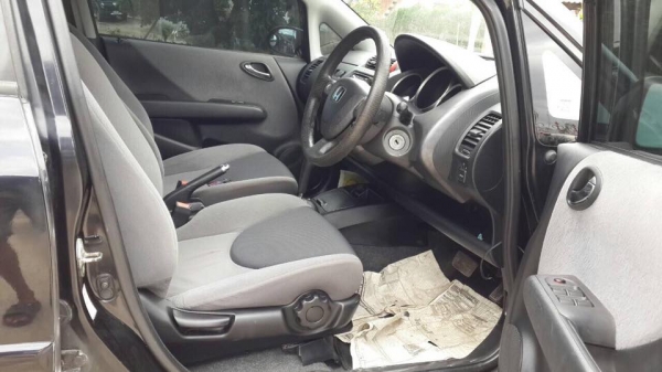 ขาย Honda jazz ปี 47สีดำสวยมาก เกียร์ออโต้ ราคา 235,000 บาท ++++++++ ขาย Honda jazz ปี 47สีดำสวยมาก เกียร์ออโต้ ราคา 235,000 บาท ++++++++