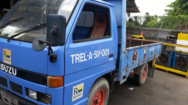 ขายรถ 4 ล้อกลางราคา 180,000 บาท