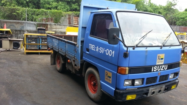 ขายรถ 4 ล้อกลางราคา 180,000 บาท ขายรถ 4 ล้อกลางราคา 180,000 บาท