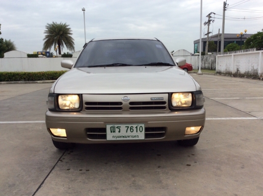 ขายรถ นิสสัน nv แคปใหญ่ wingroad ปี01 เครื่องเดิม 1.6 เกียร์ธรรมดา ติดแก๊ส LPG เพาเวอร์ ภายในสวยๆเบาะสวยสะอาด แอร์หนาว วิทยุCDพร้อม ตัวถังบางเดิมทั้งคัน สีเงาสวยบาง ห้องเครื่องเดิมๆไม่มีชน แม็ก14" รถสวย ขับดีมาก พร้อมใช้งานครับ