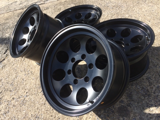 แม็กหยดน้ำลาย Mickey ขอบ 16x8 ET-10 สภาพสวยๆ