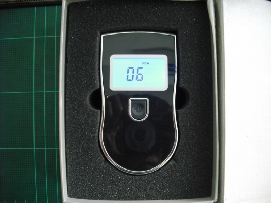 ALC011 เครื่องวัดแอลกอฮอล์ สำหรับวัดระดับแอลกอฮอล์ Digital Breath Alcohol Tester