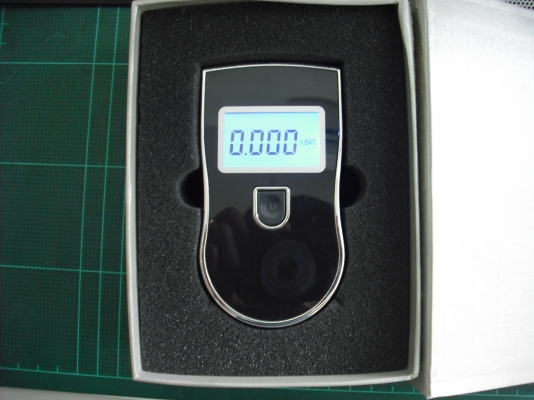 ALC011 เครื่องวัดแอลกอฮอล์ สำหรับวัดระดับแอลกอฮอล์ Digital Breath Alcohol Tester
