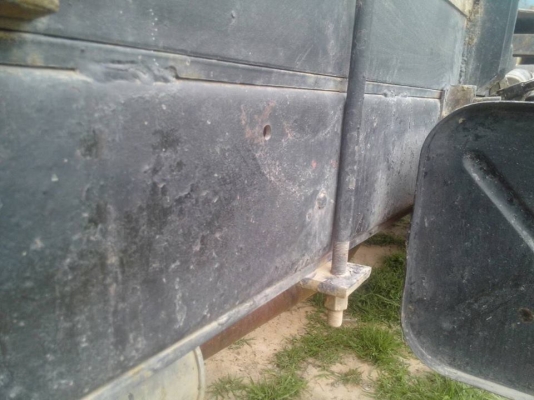 **235,000 บ.ต่อรอง/// 6ล้อดั้มดิน5คิว ISUZU 100แรง **ขาย ISUZU 100HP 6ล้อดั้มดิน5คิว ราคาถูก ISUZU ELF(หัวแป) 4BB1-100แรงฝาขาว เครื่องเดิม เกียร์110 กรองROCKY เครื่อง100แรง ฝาขาว เครื่องดี แห้งดี แน่น แรง เกียร์ยาว เข้าง่าย ไม่หลุดครับ ช่วงล่างเดิม 5น็อต