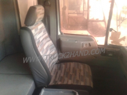 รถบรรทุก 10 ล้อดัมพ์ ยี่ห้อ HINO