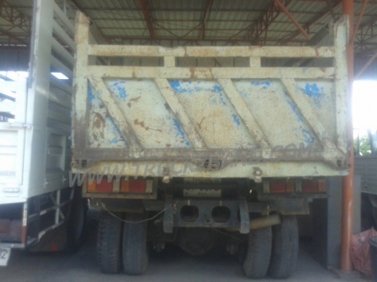 รถบรรทุก 10 ล้อดัมพ์ ยี่ห้อ HINO