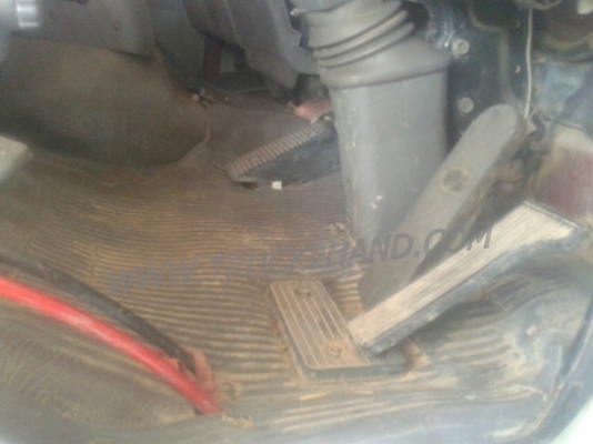 รถบรรทุก 10 ล้อดัมพ์ ยี่ห้อ HINO