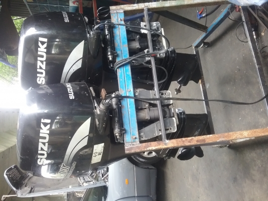 เครื่องเรือ Suzuki 115 fourstroke แพ็คคู่แสนหกครับ