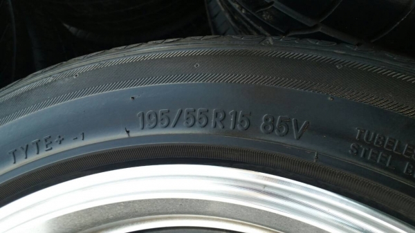 ล้อขอบ 15 พร้อมยาง toyo 195 55 15 ชุดล่ะ 8,000