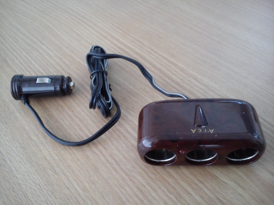 ช่องเสียบที่ต่อบุหรี่ แบบ 3ช่อง ลายไม้