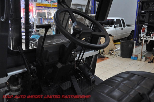 ขายรถโฟล์คลิฟท์มือสอง ดีเซล NISSAN  รุ่น UGJ02 ราคา 345,000 บาท นำเข้าจากประเทศญี่ปุ่น 100\% ไม่เคยใช้งานในไทย