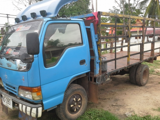 ขาย ISUZU  110  แรง หัวการ์ตูนสวยๆ กระจกไฟฟ้า เล่มทะเบียน พร้อมโอน