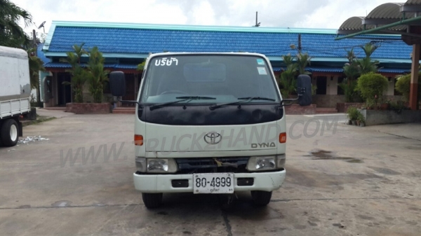 รถสี่ล้อใหญ่ ยี่ห้อโตโยต้า ปี 2543 รถสี่ล้อใหญ่ ยี่ห้อโตโยต้า ปี 2543