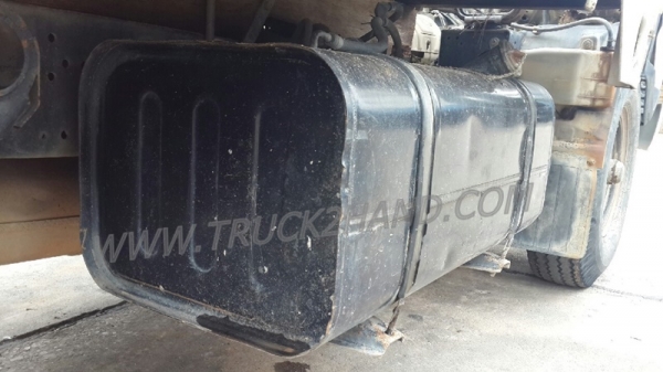 รถสี่ล้อใหญ่ ยี่ห้อโตโยต้า ปี 2543 รถสี่ล้อใหญ่ ยี่ห้อโตโยต้า ปี 2543