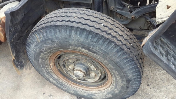 รถสี่ล้อใหญ่ ยี่ห้อโตโยต้า ปี 2543 รถสี่ล้อใหญ่ ยี่ห้อโตโยต้า ปี 2543