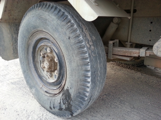 รถสี่ล้อใหญ่ ยี่ห้อโตโยต้า ปี 2543 รถสี่ล้อใหญ่ ยี่ห้อโตโยต้า ปี 2543