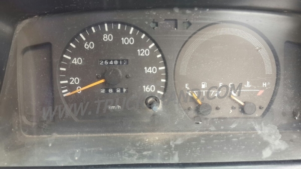 รถสี่ล้อใหญ่ ยี่ห้อโตโยต้า ปี 2543 รถสี่ล้อใหญ่ ยี่ห้อโตโยต้า ปี 2543