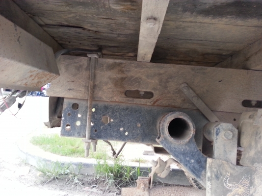 รถสี่ล้อใหญ่ ยี่ห้อโตโยต้า ปี 2543 รถสี่ล้อใหญ่ ยี่ห้อโตโยต้า ปี 2543