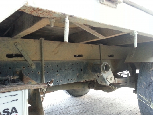 รถสี่ล้อใหญ่ ยี่ห้อโตโยต้า ปี 2543 รถสี่ล้อใหญ่ ยี่ห้อโตโยต้า ปี 2543