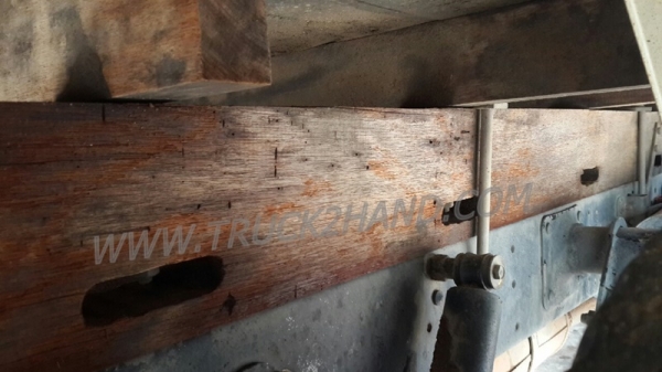 รถสี่ล้อใหญ่ ยี่ห้อโตโยต้า ปี 2543 รถสี่ล้อใหญ่ ยี่ห้อโตโยต้า ปี 2543