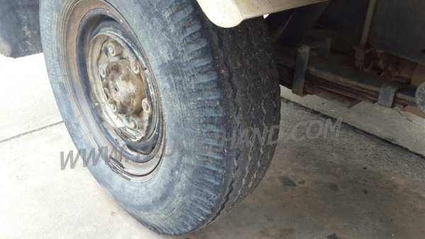 รถสี่ล้อใหญ่ ยี่ห้อโตโยต้า ปี 2543 รถสี่ล้อใหญ่ ยี่ห้อโตโยต้า ปี 2543