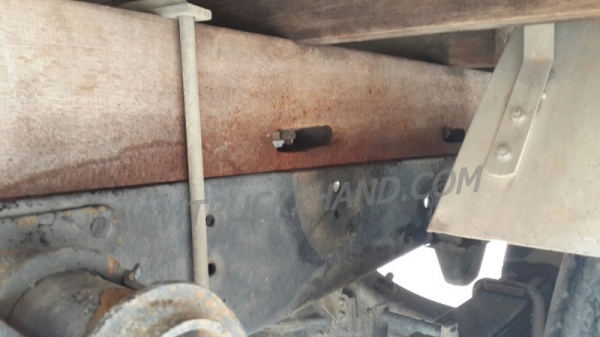 รถสี่ล้อใหญ่ ยี่ห้อโตโยต้า ปี 2543 รถสี่ล้อใหญ่ ยี่ห้อโตโยต้า ปี 2543