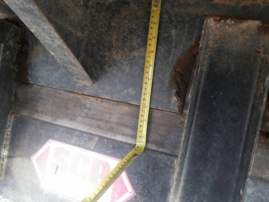 ขายกระบะดั๊มพ์ท้องเรือ