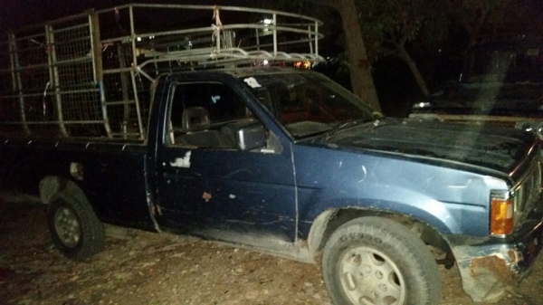 นิสสัน Big M กระบะเลส เครื่องtd27 ขับได้ ทะเบียนถึงปี 59 ขาย  58,000