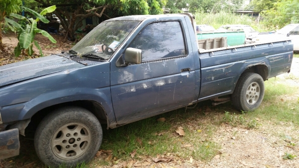 นิสสัน Big M กระบะเลส เครื่องtd27 ขับได้ ทะเบียนถึงปี 59 ขาย 58,000 นิสสัน Big M กระบะเลส เครื่องtd27 ขับได้ ทะเบียนถึงปี 59 ขาย 58,000