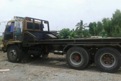 10ล้อ2เพลา เทเลอร์บรรทุกแบคโค200-ISUZU ROCK195เครื่องEP100 10ล้อ2เพลา เทเลอร์บรรทุกแบคโค200-ISUZU ROCK195เครื่องEP100